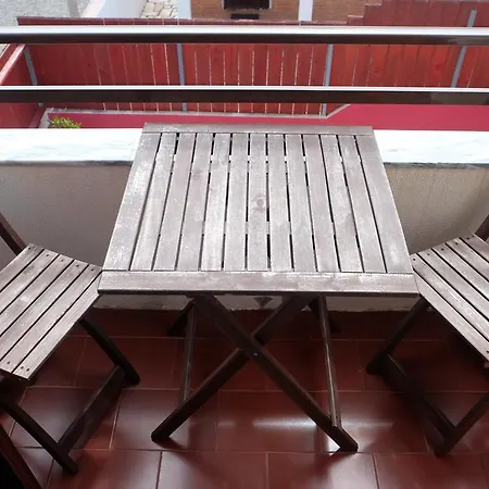 Surfing Peniche Apartment *